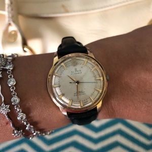 Vintage Alpha 10 Micron 18k 17-Jewels Watch